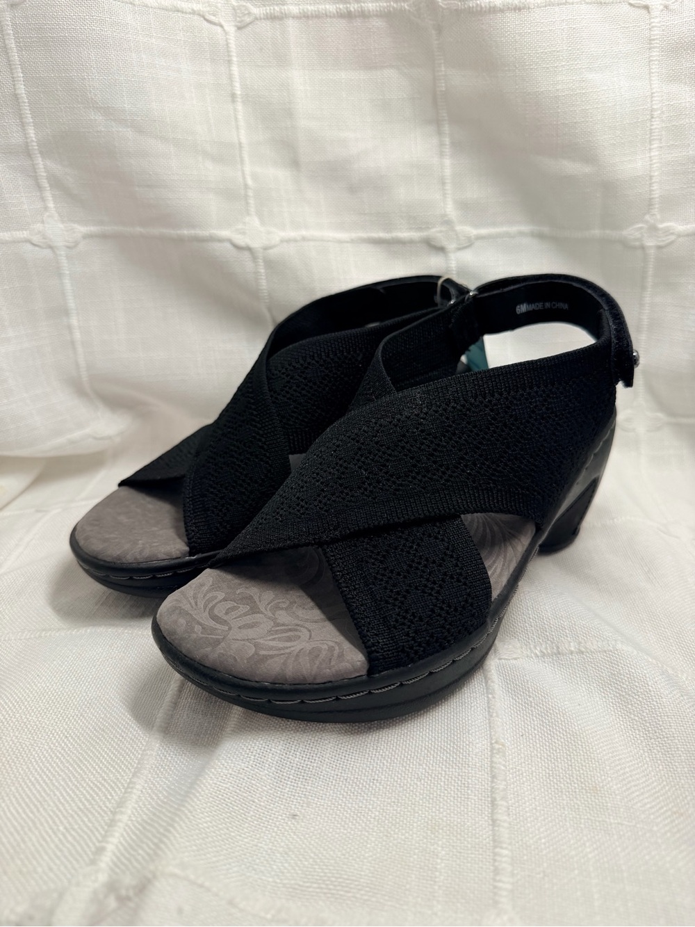 NWT JBU Alyssa Black Knit Wedge Comfort Sandals 6M